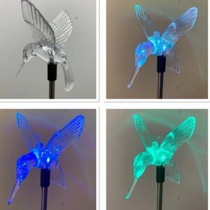 SolarHummingbird Stake - Color Changing Green